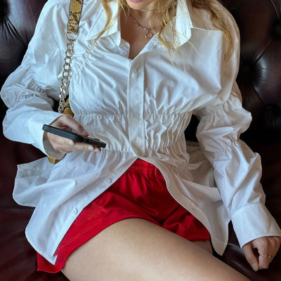 Raffinierte Bluse mit Raffung und Hemdkragen für Damen