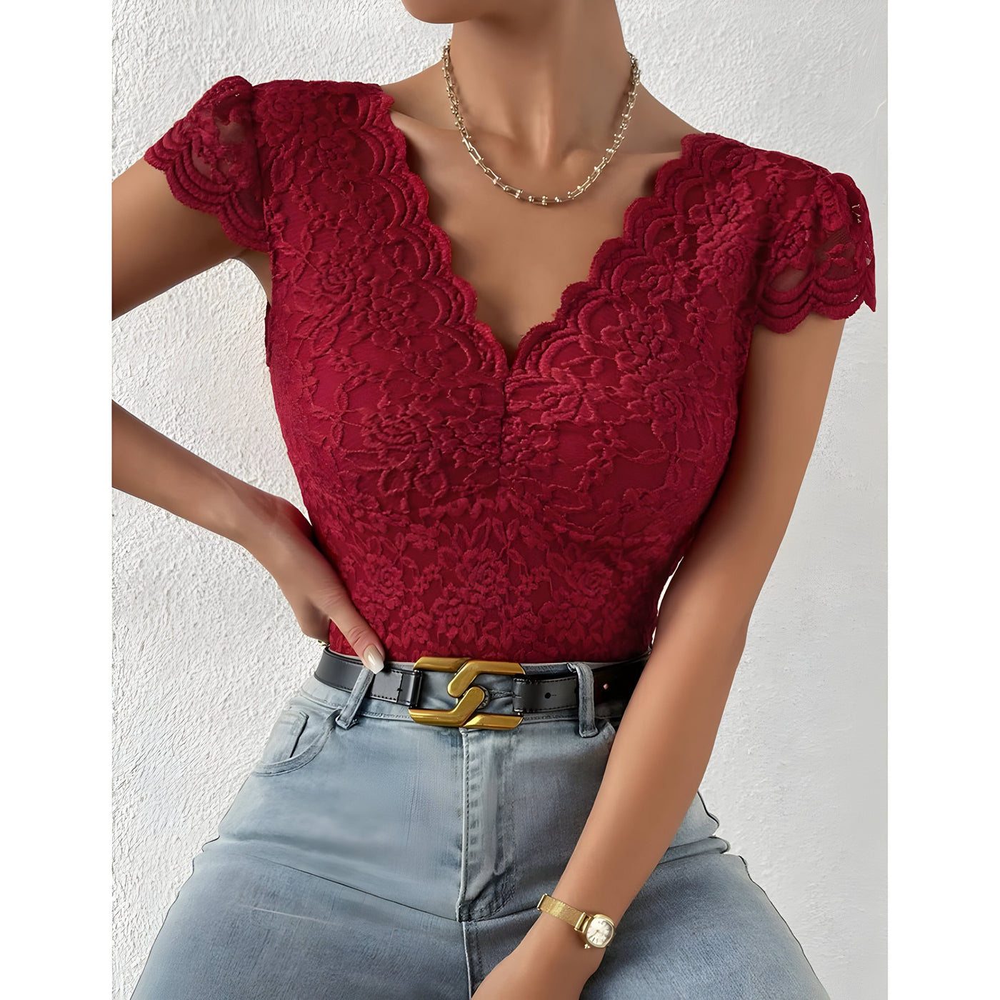 Tamara | Figurbetonte Spitzenbodys mit V-Ausschnitt