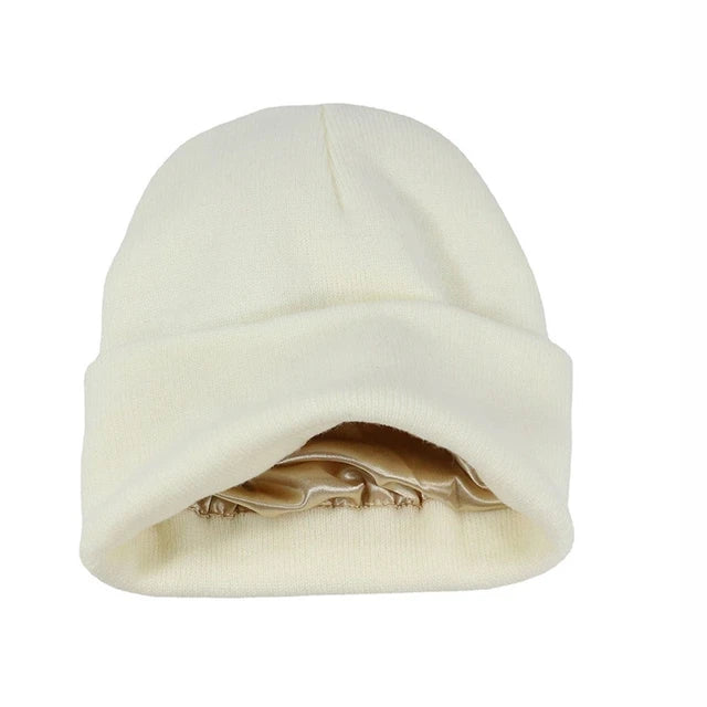Satin wintermütze