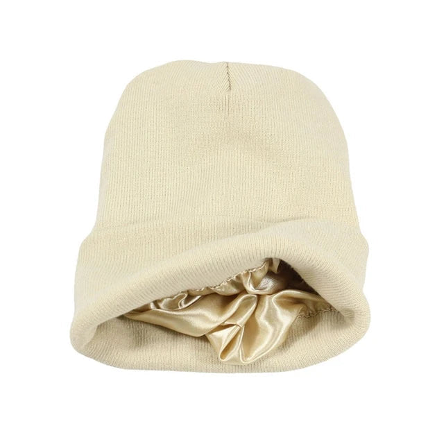 Satin wintermütze