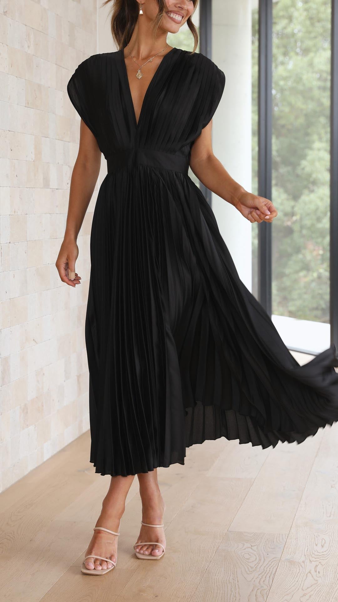 MIRAVO | Elegantes Plissiertes Maxikleid