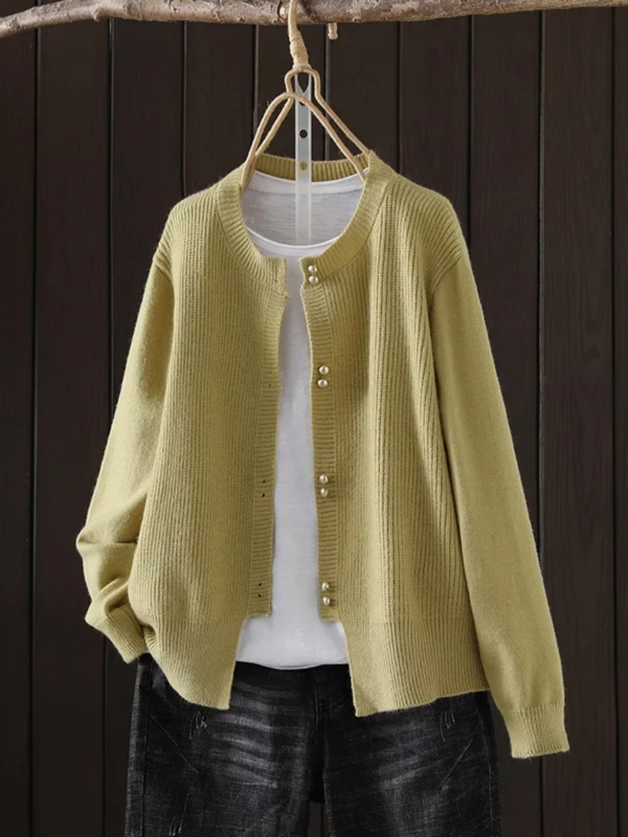 Elara | Perlenknopf Cardigan