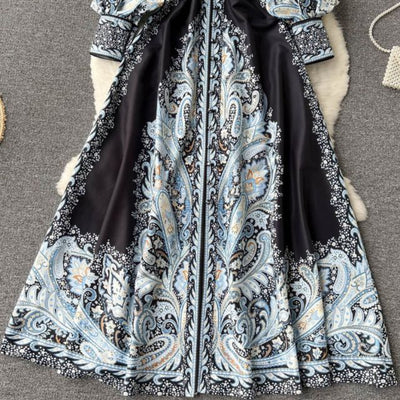 Renate | Fließendes Hemdblusenkleid mit Paisleymuster und Gürtel für Frauen