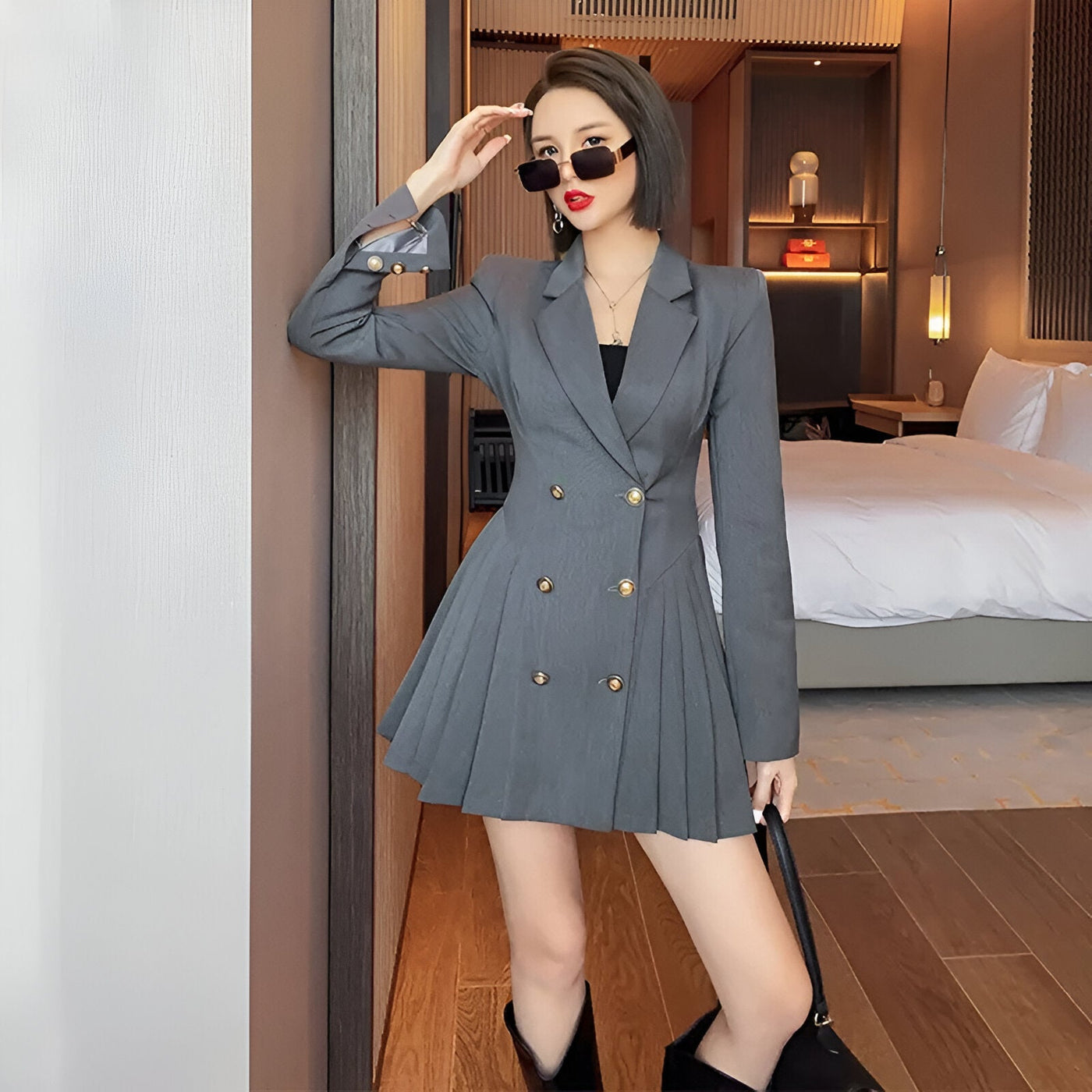 Benedetta | Elegantes Double-Button Faltenkleid