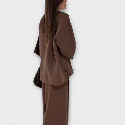 Jacqueline - Lässiges V-Ausschnitt Oberteil mit passender Hose