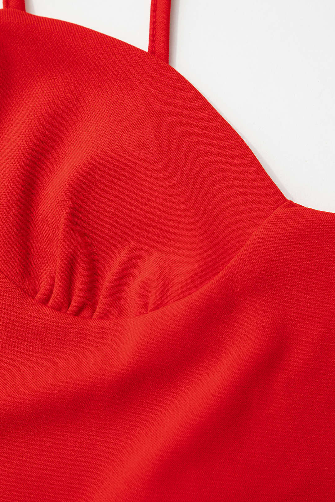 Scarlett | Figurbetontes Spaghetti-Träger-Kleid – Klassischer Chic mit femininer Note