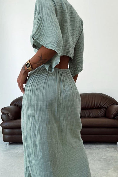 Elda® | Kleid aus Baumwolle und Leinen mit Schnürung und freiliegender Taille