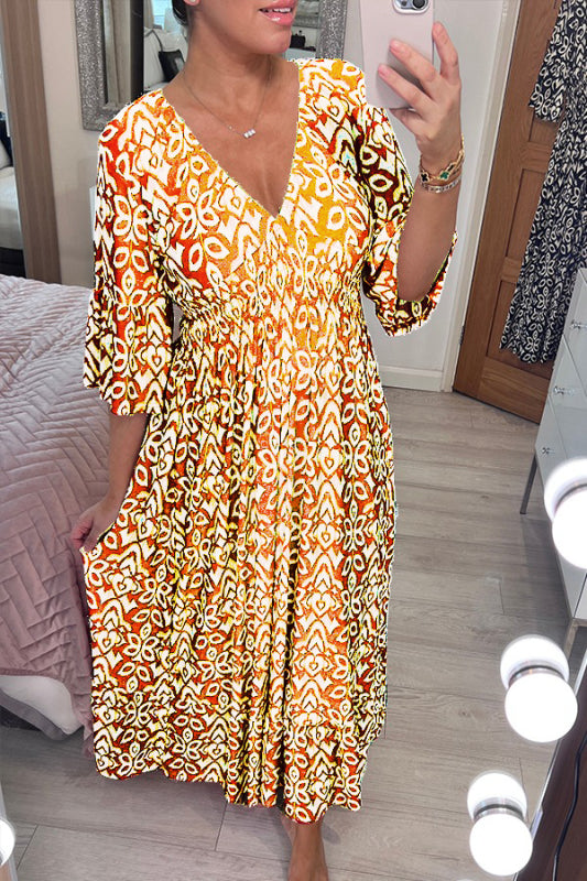 Bohème-kleid mit v-ausschnitt
