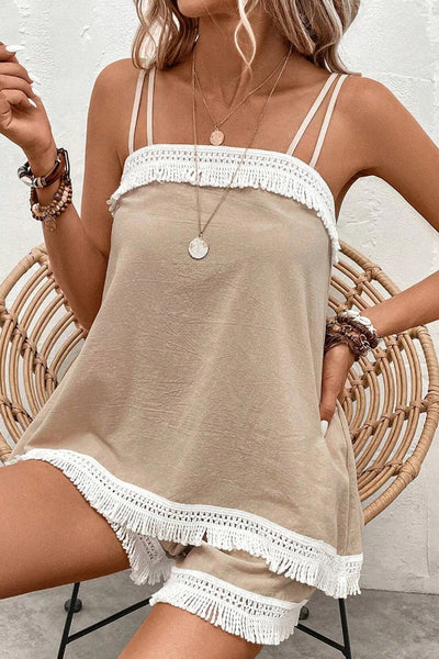 Diana® | Hellkhakifarbenes Set aus Cami-Top und Shorts mit Fransen-Spleißen
