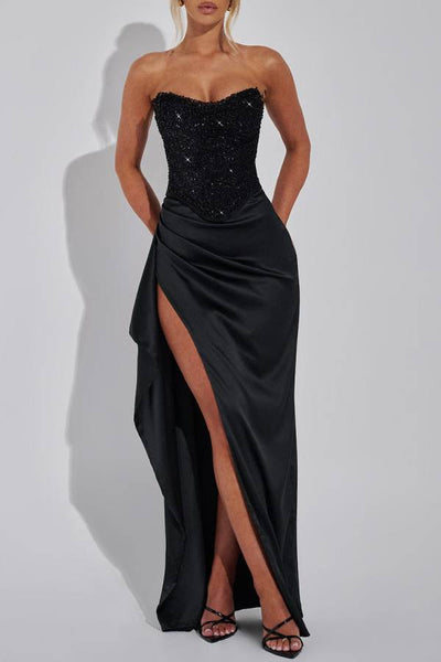 June® | Schulterfreies, schulterfreies, gerafftes, geschlitztes Maxikleid aus Satin mit Pailletten und Patchwork