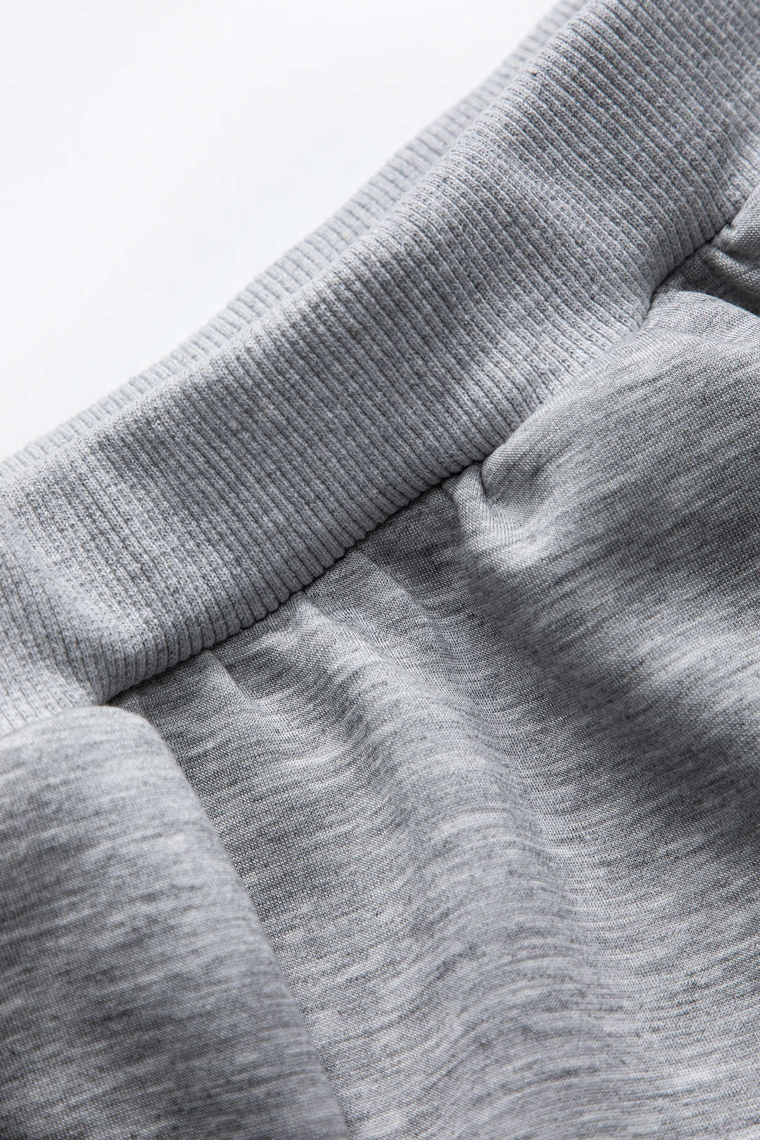 Celine | Stylisches Sweat-Zweiteiler-Set mit Cropped-Pullover & Skaterrock