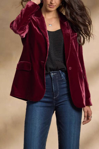 Mabel® | Lässiger Damen-Kurzanzug aus goldenem Samt