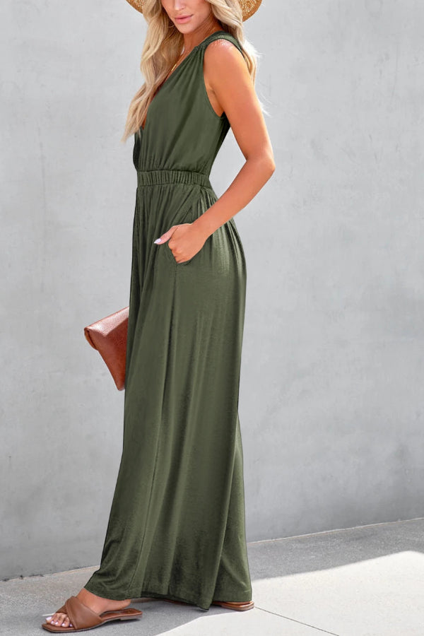 Laura® | Dschungelgrüner, plissierter Overall mit weitem Bein und tiefen V-Taschen