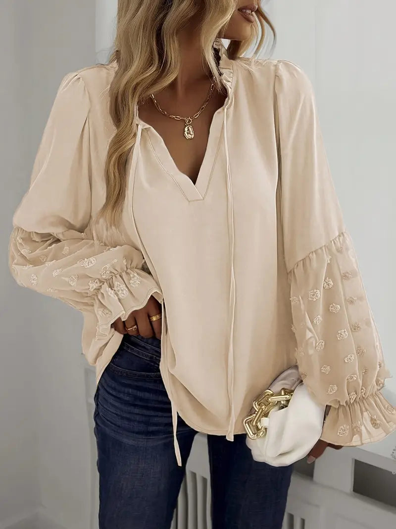 Isabel | Elegante beige V-Ausschnitt-Bluse mit floraler Mesh