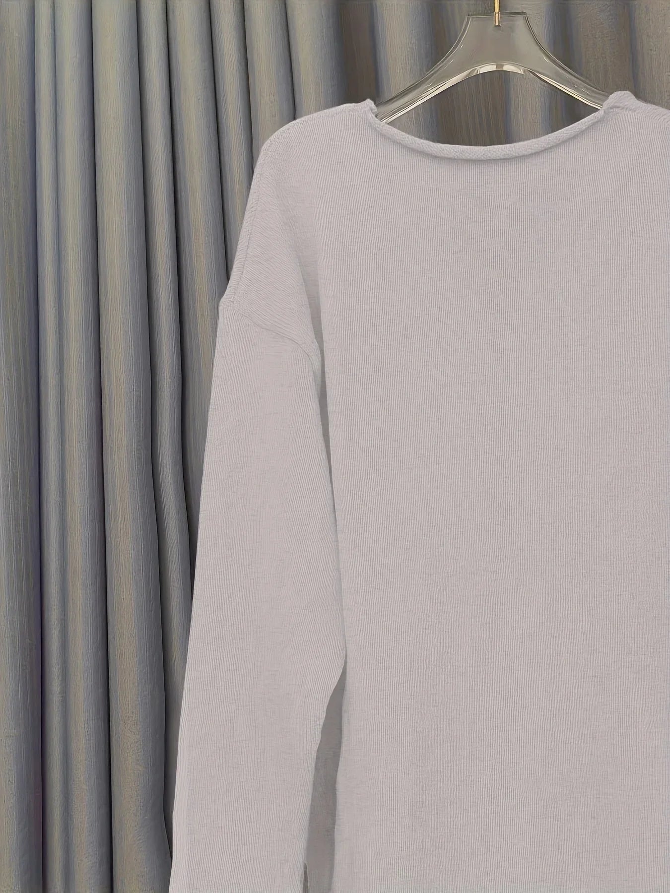 Damen Oversize Pullover mit V-Ausschnitt und Statement-Print