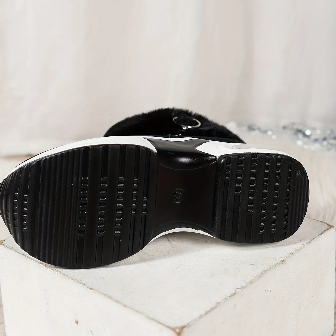 Damen Winter Sneakers mit seitlichem Reißverschluss und Plüschfutter