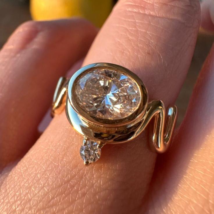 Vintage Unregelmäßiger Runder Goldener Runder Kristall Ring