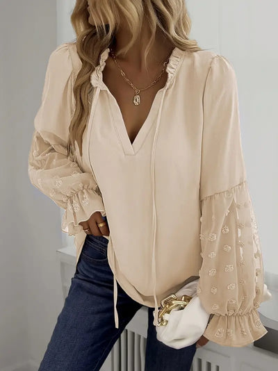 Isabel | Elegante beige V-Ausschnitt-Bluse mit floraler Mesh