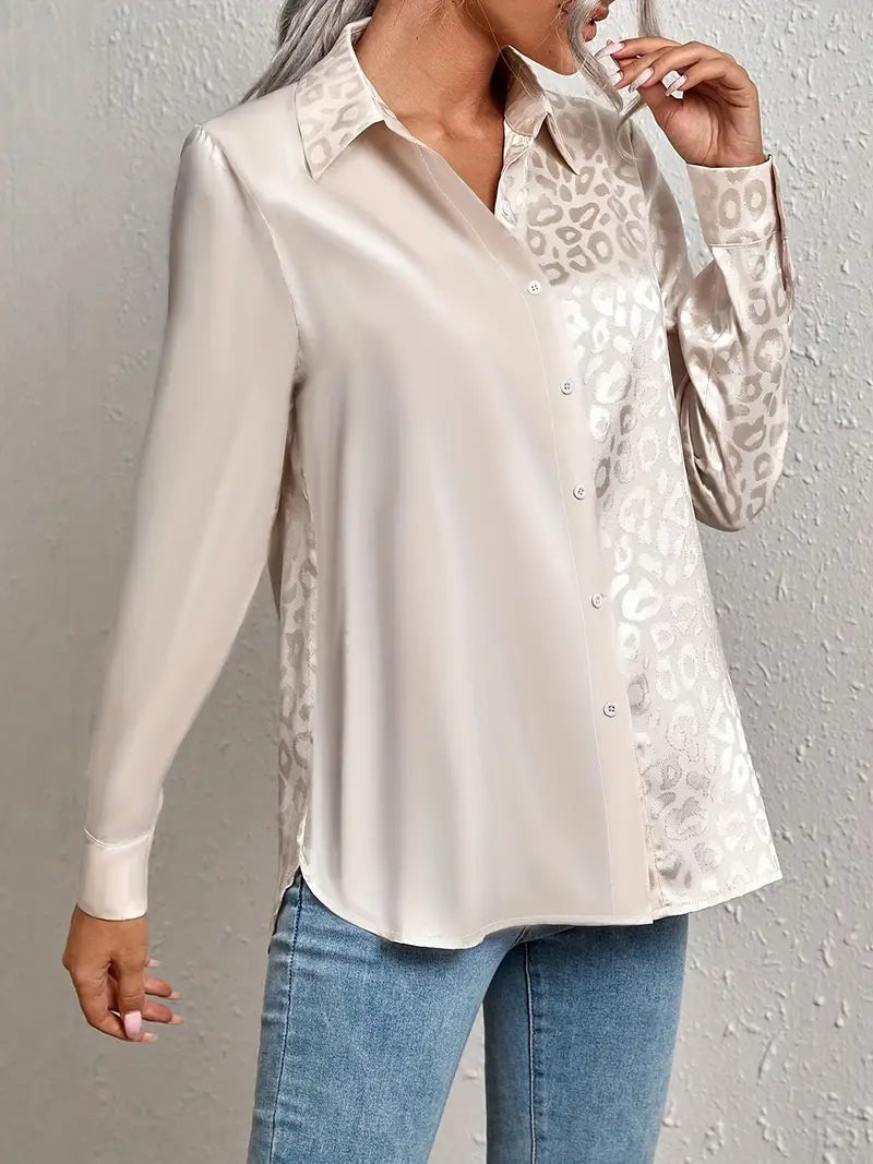 Mira | Schicke Bluse mit Leopardenmuster und Knopfleiste