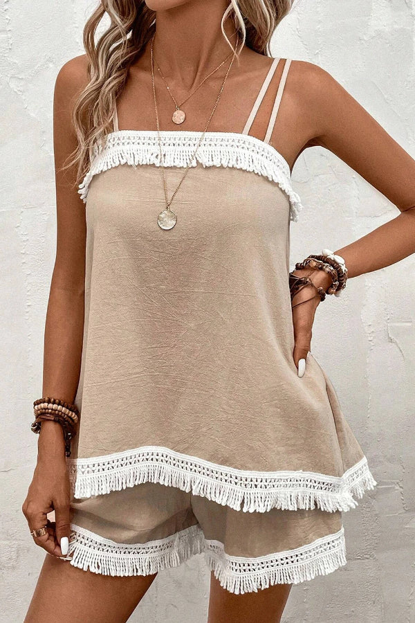 Diana® | Hellkhakifarbenes Set aus Cami-Top und Shorts mit Fransen-Spleißen