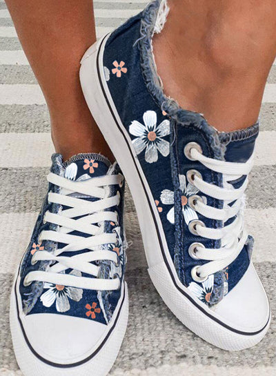 FloraWalk™ – Canvas Lace-up Sneaker with Floral Pattern