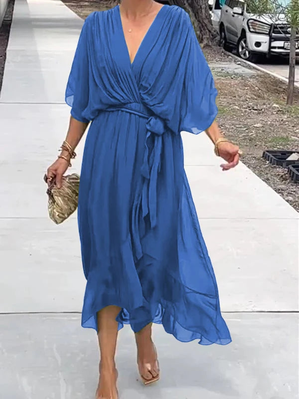 Elegantes damenkleid mit v-ausschnitt