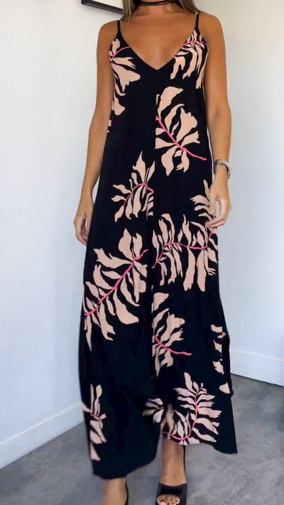 Luftiges maxikleid im tierfelldesign