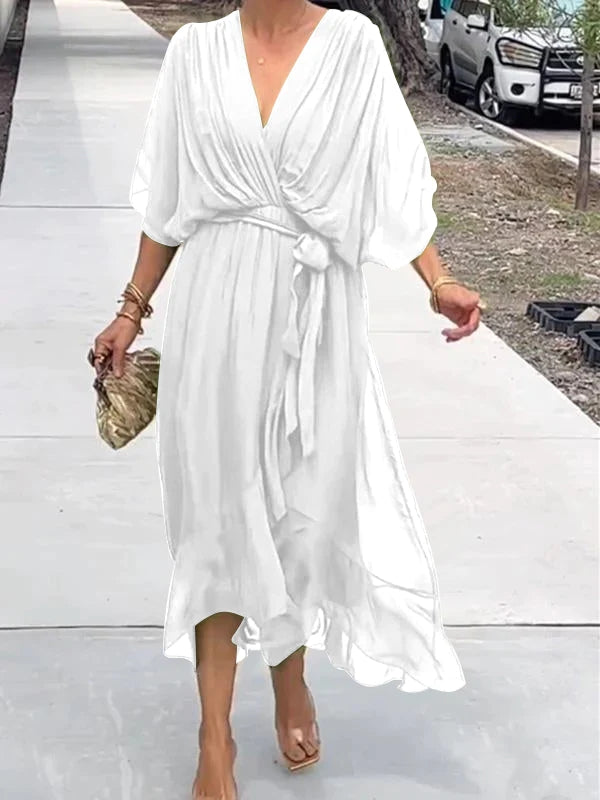 Elegantes damenkleid mit v-ausschnitt