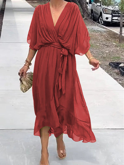 Elegantes damenkleid mit v-ausschnitt