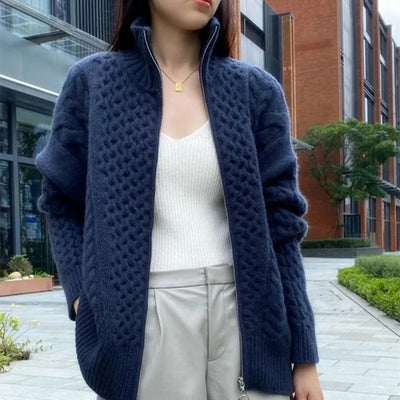Cozy | Cable-Knit Cardigan