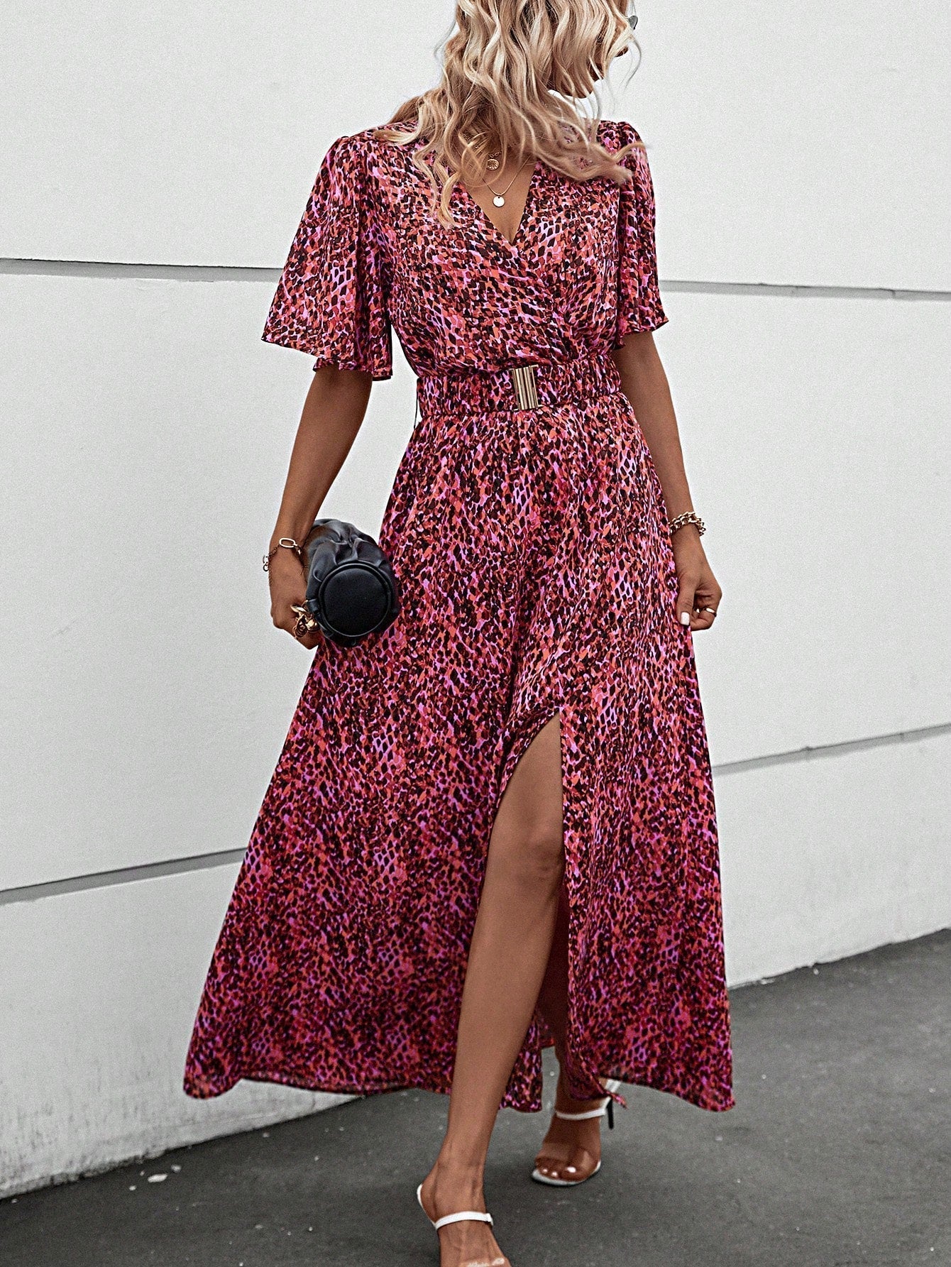 Attina Maxikleid mit Schmetterlingsärmeln