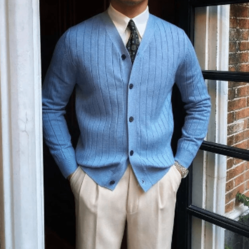 Elias Strickjacke mit Knöpfen