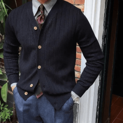 Elias Strickjacke mit Knöpfen