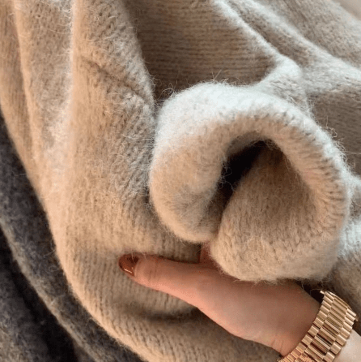 Frida Übergroße Strickjacke