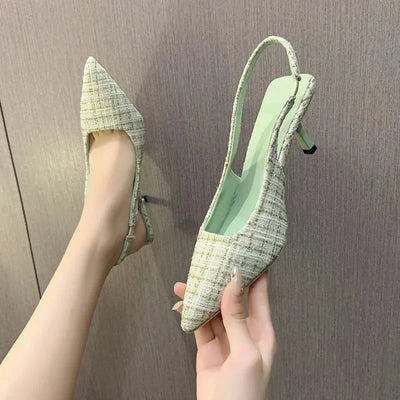 Judith Spitz Zulaufende Slingback-Absätze