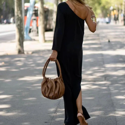 Leichtes one-shoulder-kleid für damen