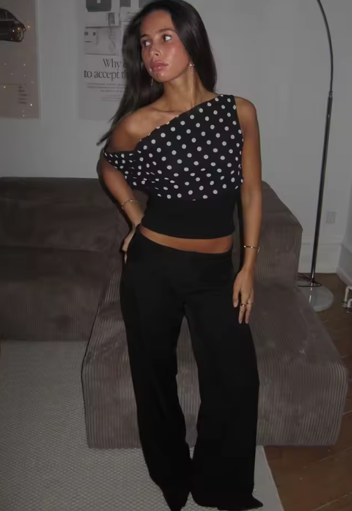 Mayfair™ | Julissa – Schulterfreies Punkttop mit Schnürung