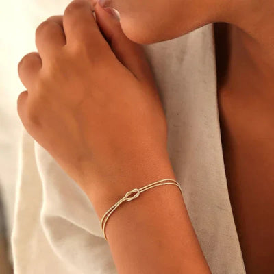 Minimalistisches Vegan Leder Knot-Armband – Nachhaltiger Modeschmuck Geschenk