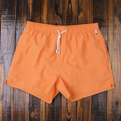 Bequeme gestreifte shorts für männer