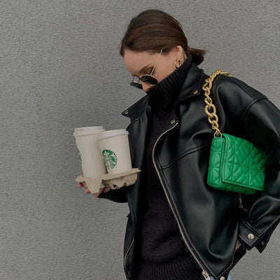 Damen Umhängetasche Vegan Leder – Mit Goldkette & Elegantem Design