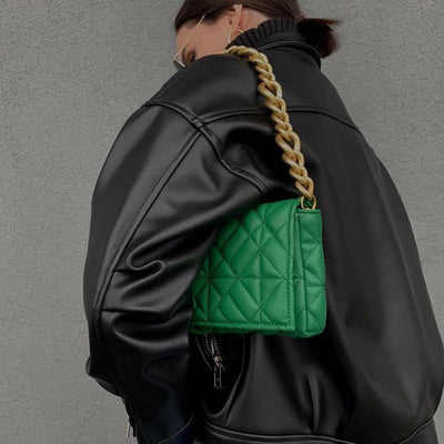Damen Umhängetasche Vegan Leder – Mit Goldkette & Elegantem Design