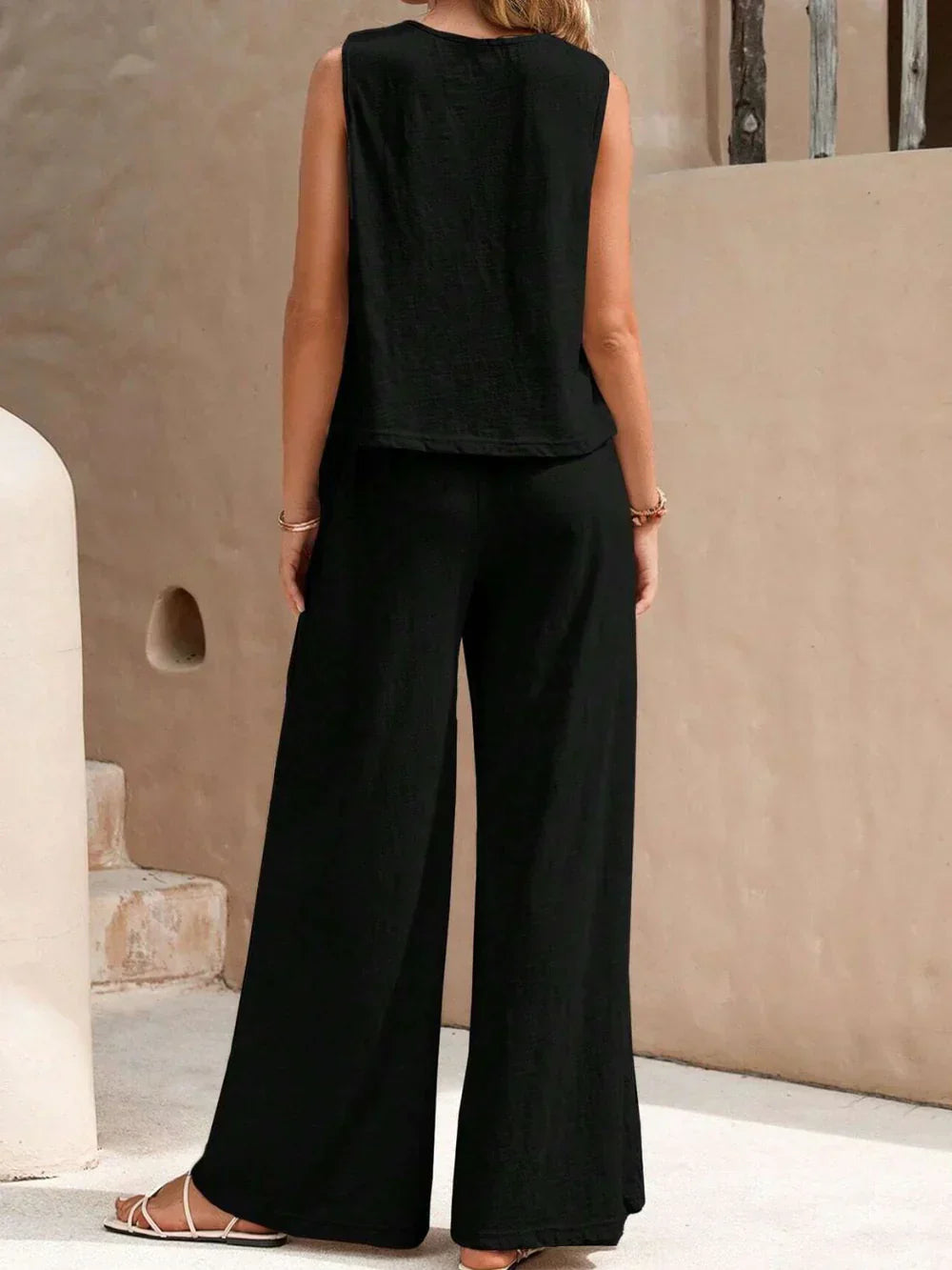 Zweiteiliges Set Aus Oberteil Und Lässiger Hose Für Damen | Sommer